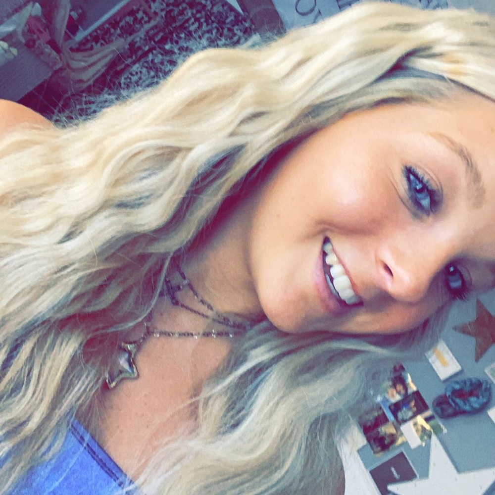 Meet your Posher, Charlize